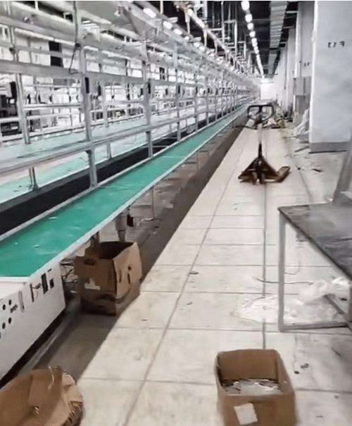 職場百科 昆山世碩派遣工被扔廠牌,14000天價返費,不當人